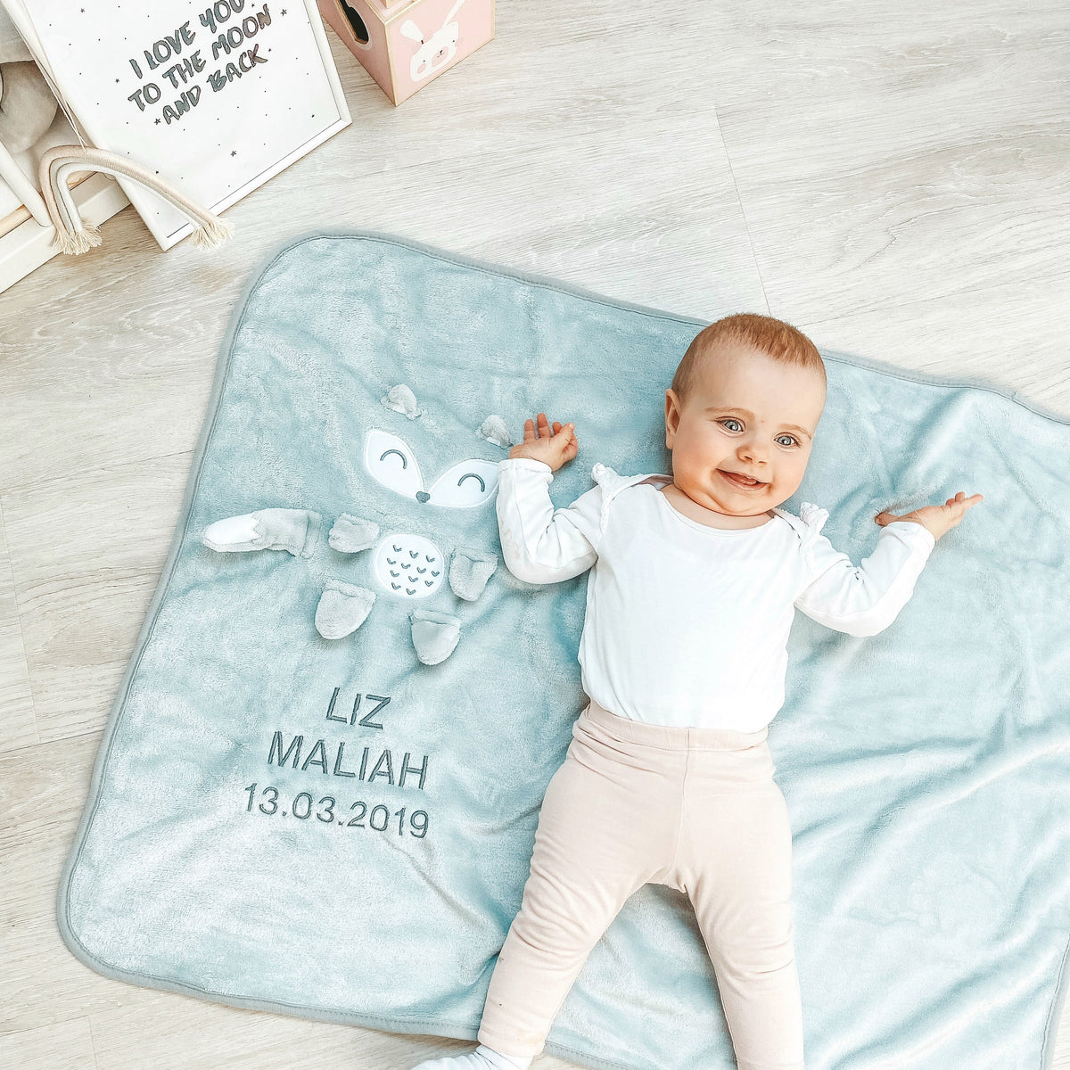 Personalisierte Babydecken - Babydecke mit Namen und süßem Tiermotiv –  Babykajo